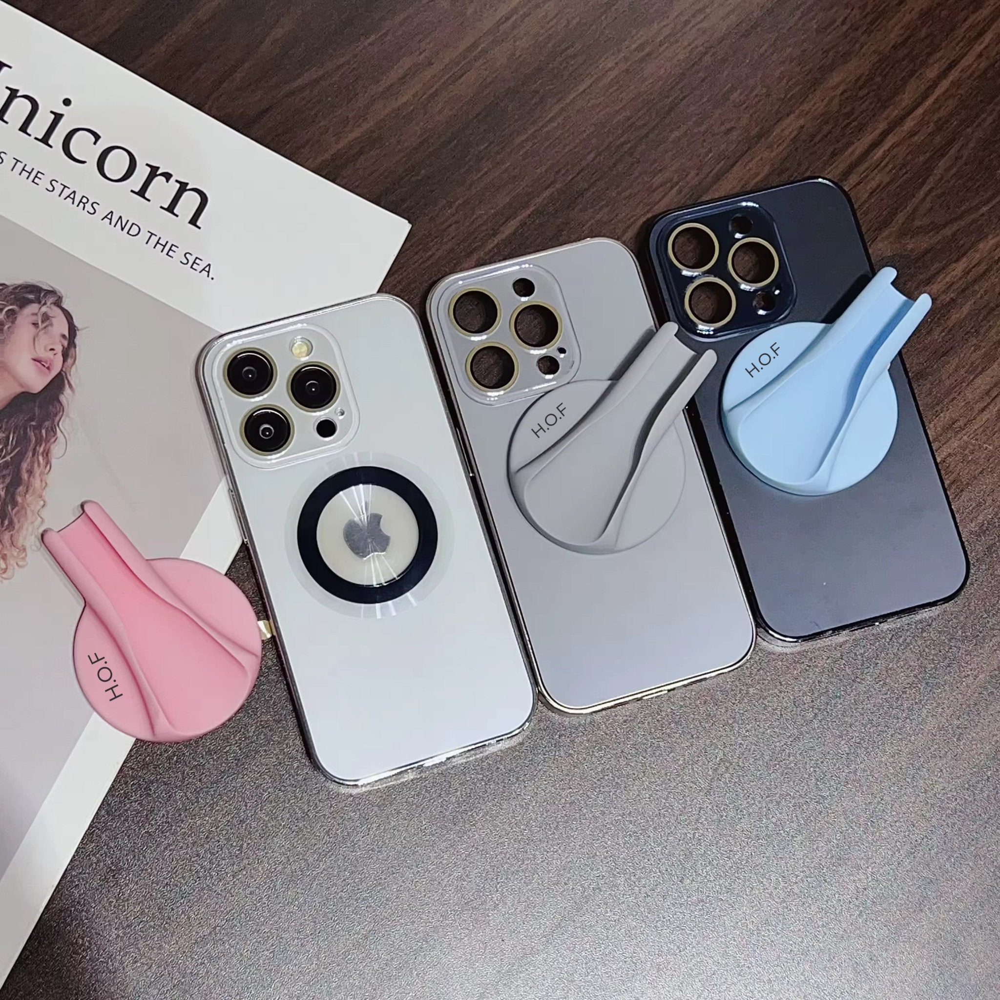 Blue Round Silicone Lip Holder Stick-on Phone Case - HOUSE OF FAYE